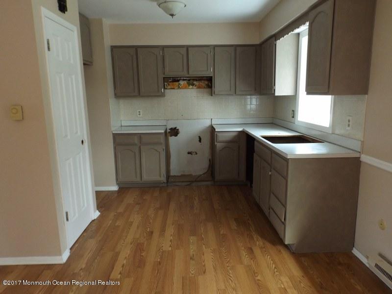 13 Reno Court Barnegat, NJ 08005 - Photo 7 of 18 DSCF1486_800x600