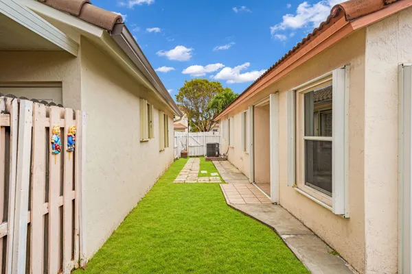 $524,999 | 14142 Southwest 149th Court, Miami, FL 33196