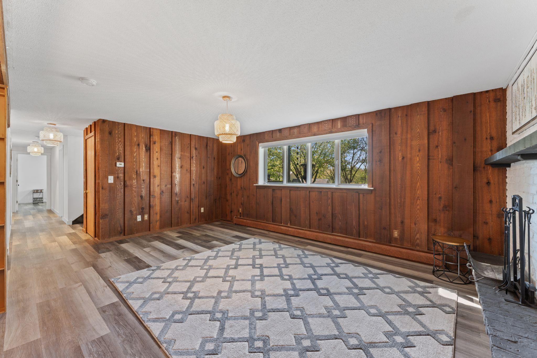 17046 Chiltern Hills Road Minnetonka, MN 55345 - Photo 18 of 35