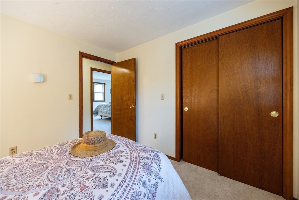 37 Sutton Road Millbury, MA 01527 - Photo 15 of 22