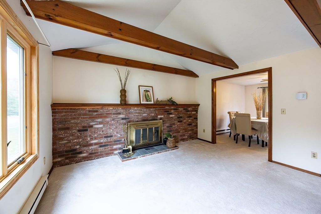 37 Sutton Road Millbury, MA 01527 - Photo 4 of 22