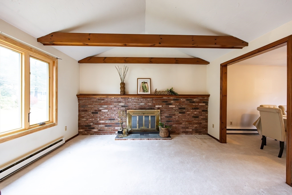 37 Sutton Road Millbury, MA 01527 - Photo 5 of 22