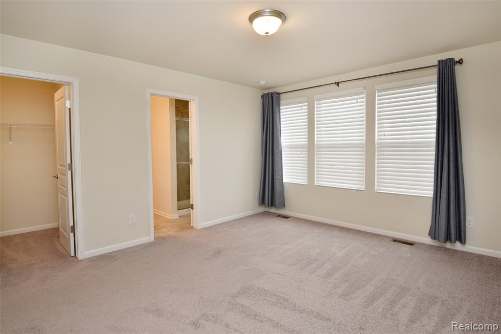 2888 Glenbar Circle Rochester, MI 48307 - Photo 20 of 38