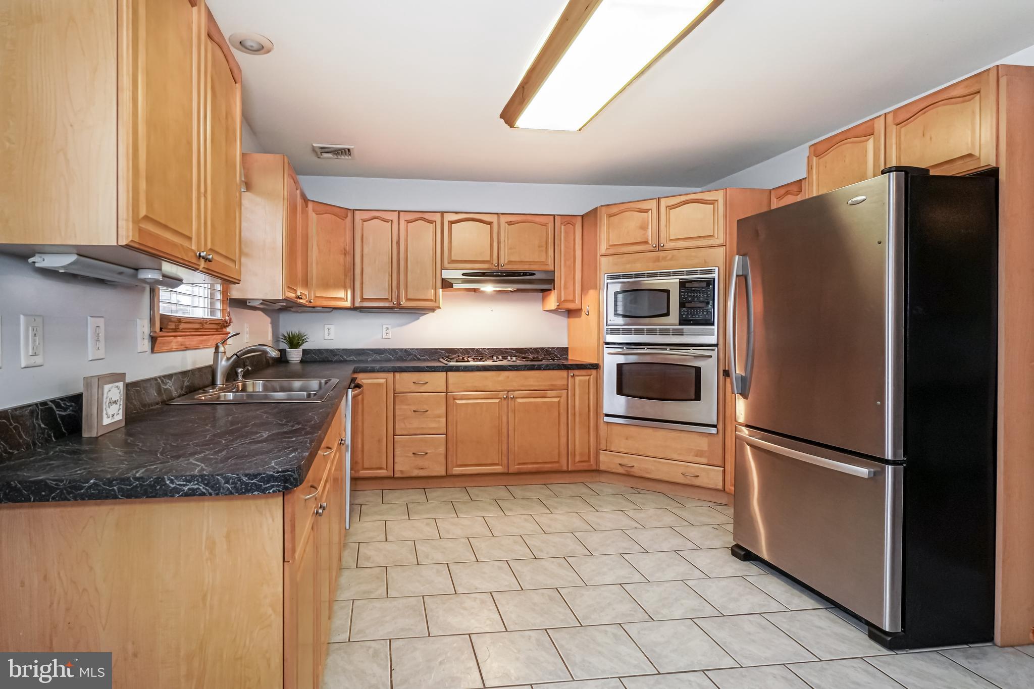 8 Leedom Road Elkton, MD 21921 - Photo 9 of 21 AMPLE CABINET SPACE