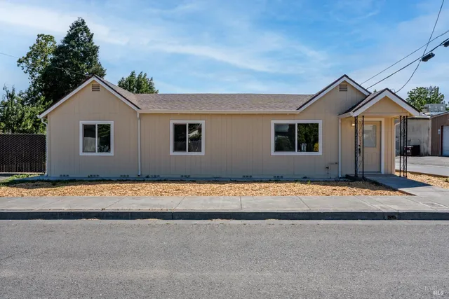 $464,000 | 755 Central Avenue, Willits, CA 95490