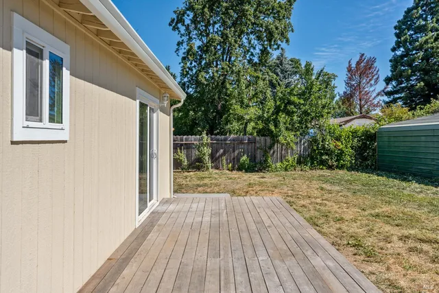 $464,000 | 755 Central Avenue, Willits, CA 95490