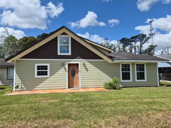 $1,500 | 209 Florence Street, Orange, TX 77630