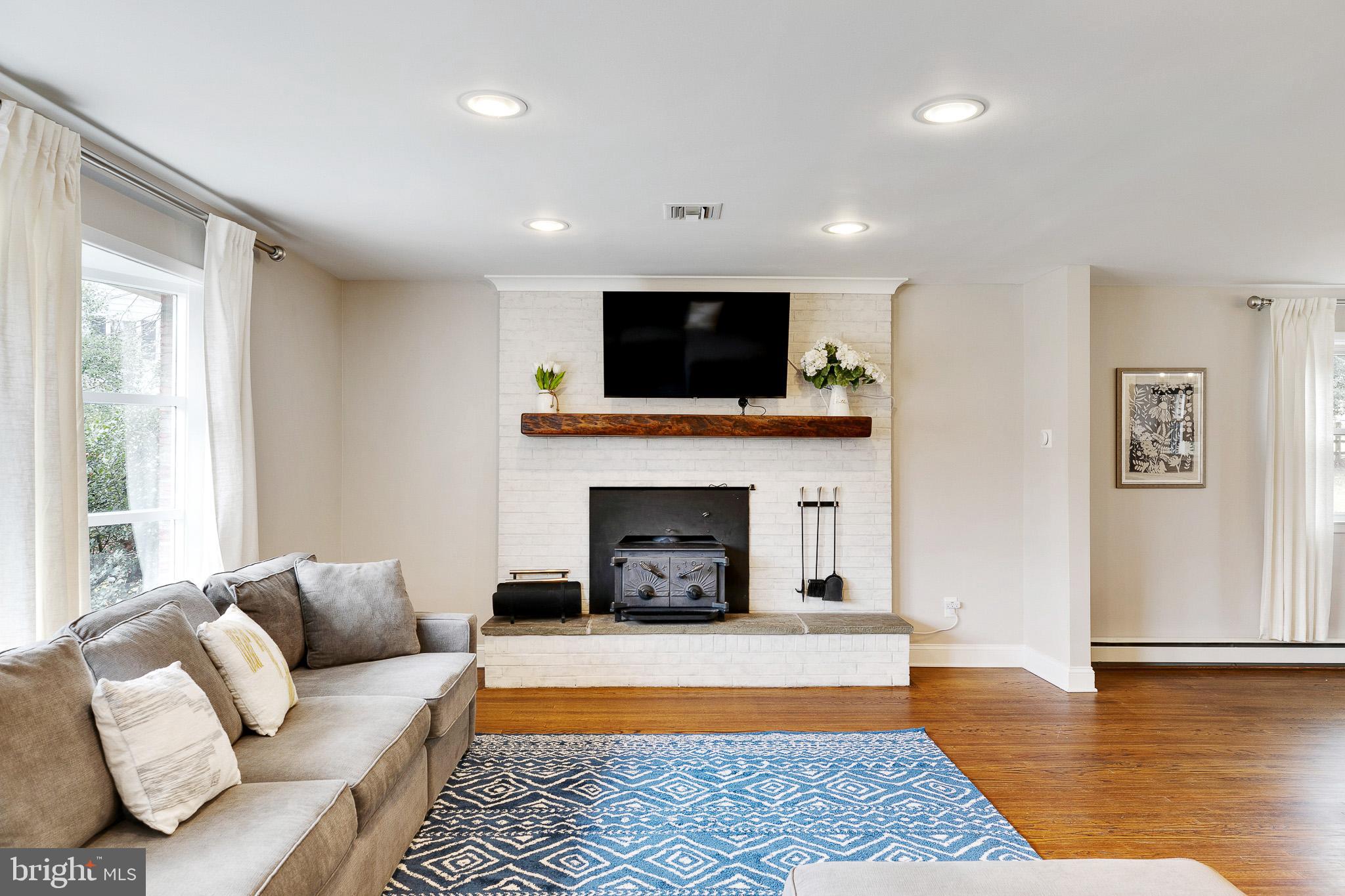 913 Penn Valley Road Media, PA 19063 - Photo 2 of 51