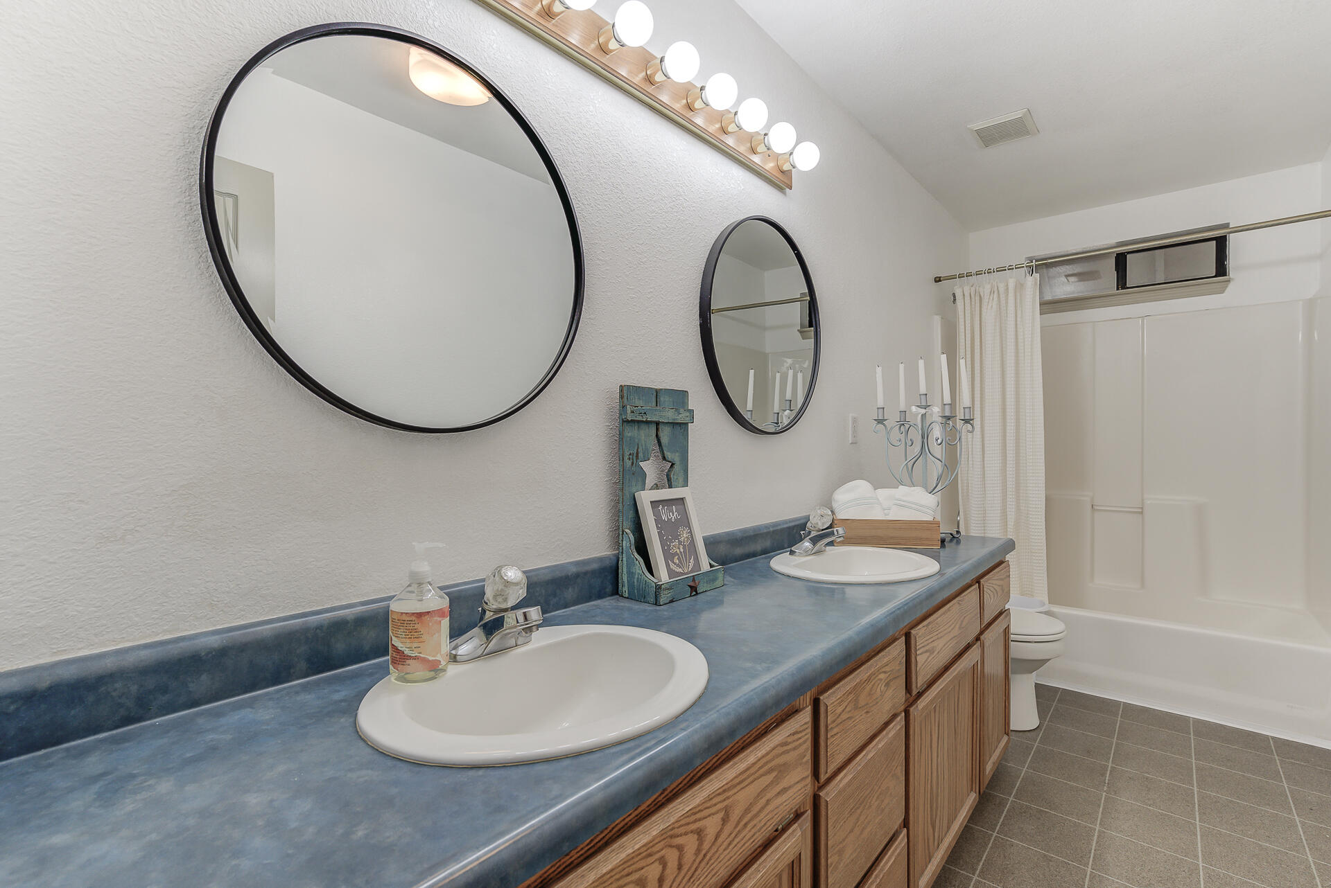 551 Salt Flat Road Lewiston, CA 96052 - Photo 14 of 29 a bathroom with a sink and a mirror
