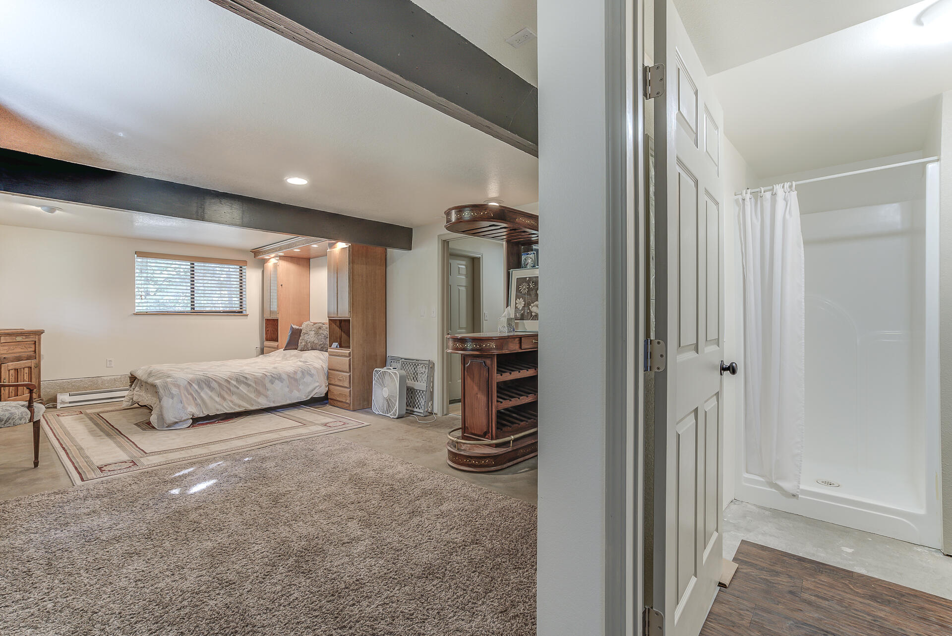 551 Salt Flat Road Lewiston, CA 96052 - Photo 19 of 29 a view of a livingroom with furniture and windows