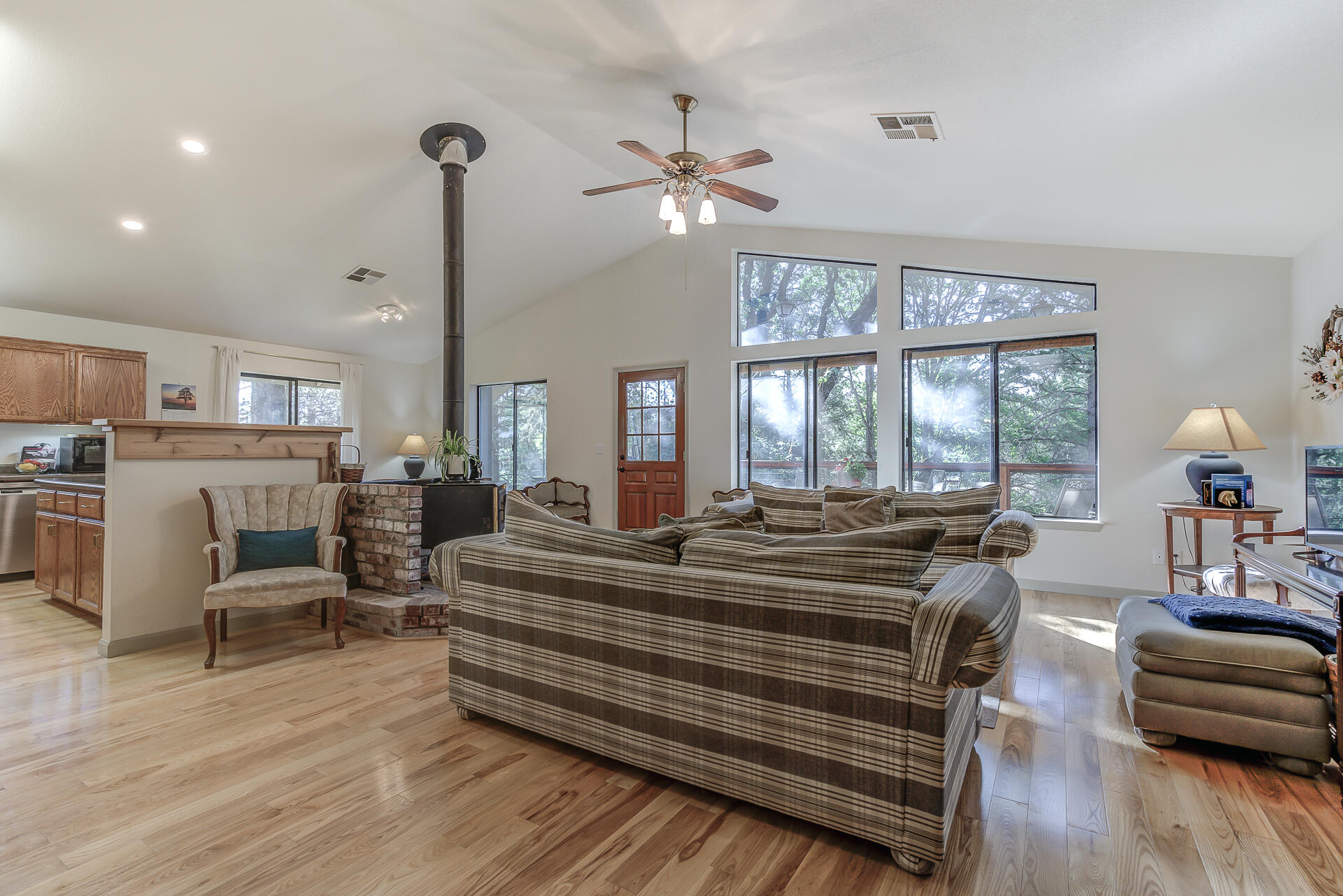 551 Salt Flat Road Lewiston, CA 96052 - Photo 3 of 29 a living room with furniture and a large window