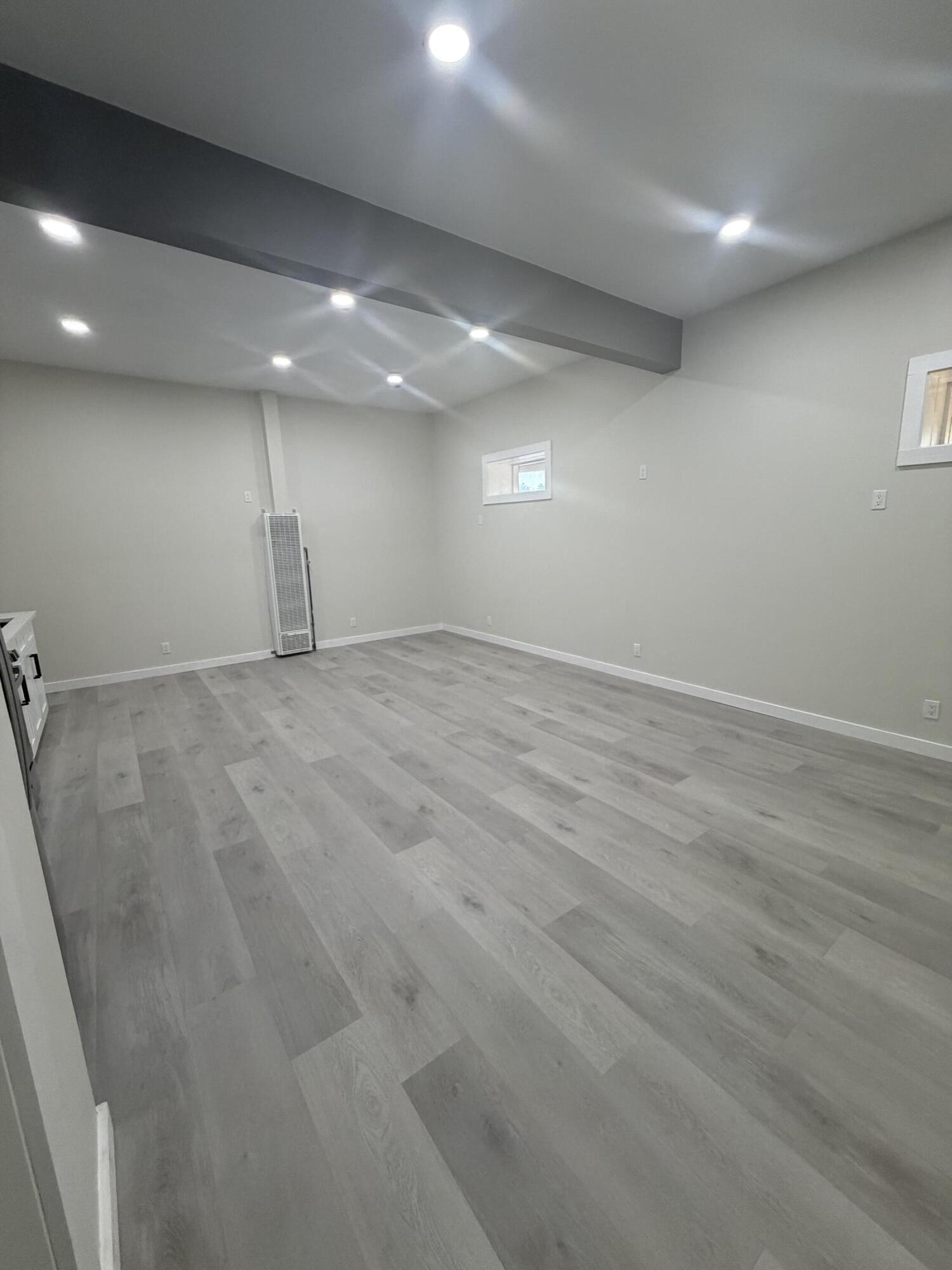 1637 Washington Avenue Racine, WI 53403 - Photo 8 of 14 Living Room