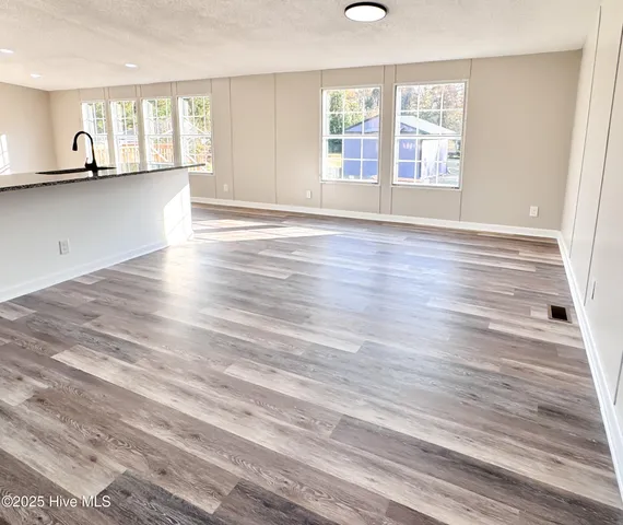 $289,900 | 1330 Campground Road, Selma, NC 27576