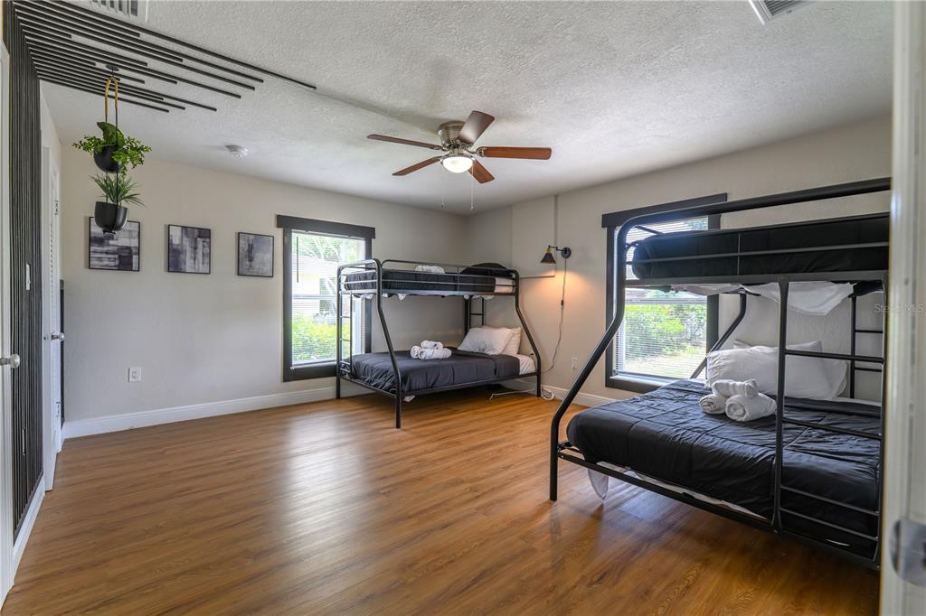 800 South Keene Road Clearwater, FL 33756 - Photo 34 of 42