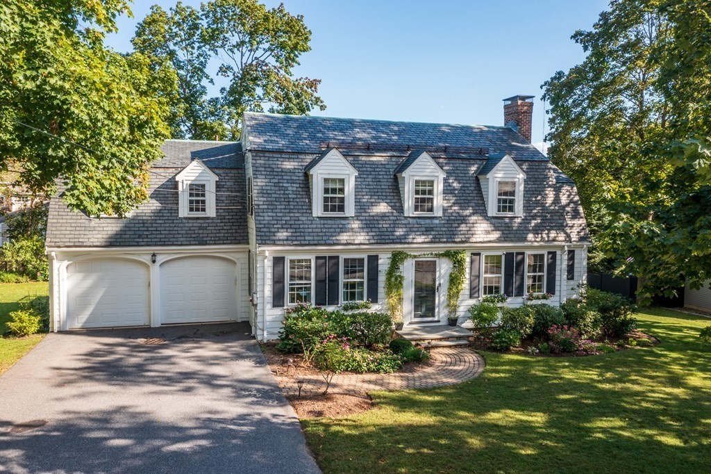 88 Annawan Road Newton, MA 02468 - Photo 2 of 27