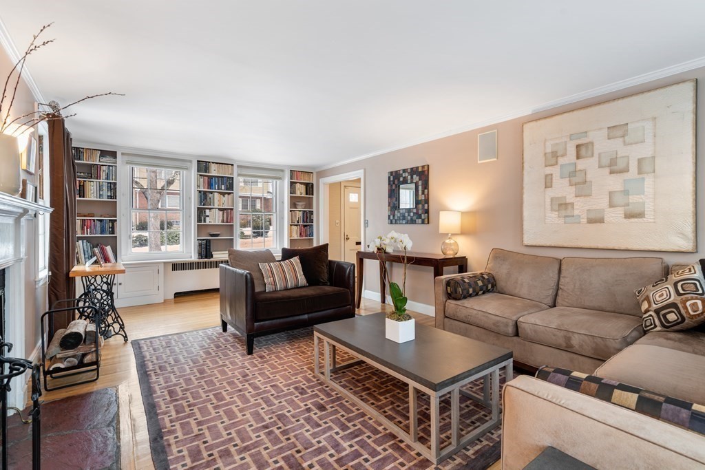 88 Annawan Road Newton, MA 02468 - Photo 5 of 27