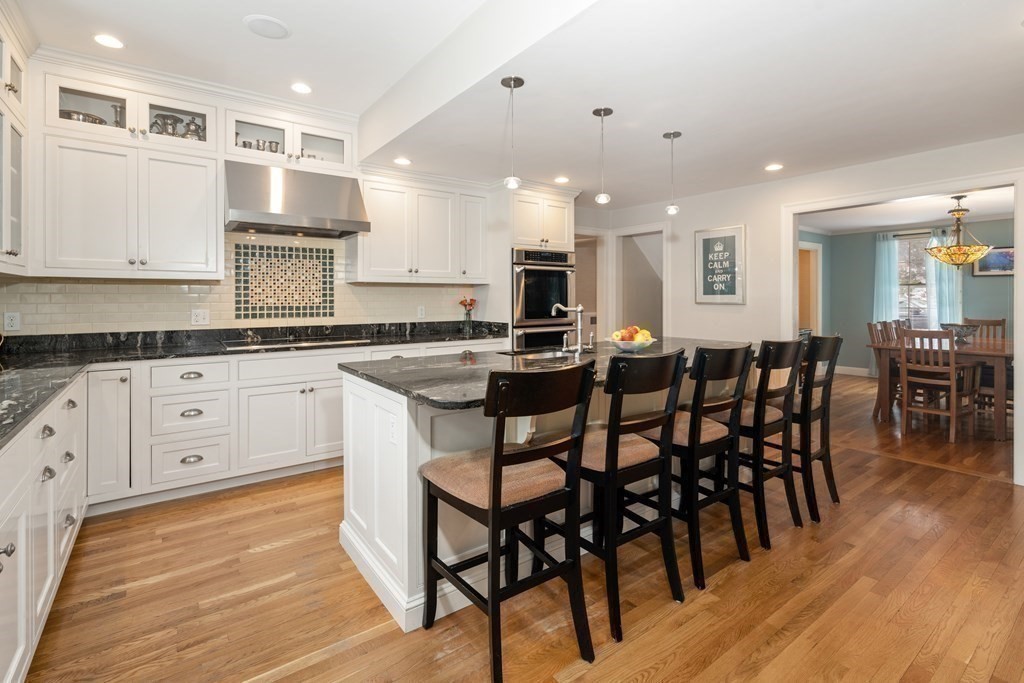 88 Annawan Road Newton, MA 02468 - Photo 7 of 27