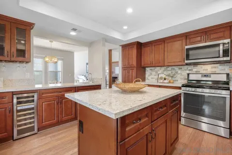 $1,349,000 | 598 Rockport Court, Encinitas, CA 92024