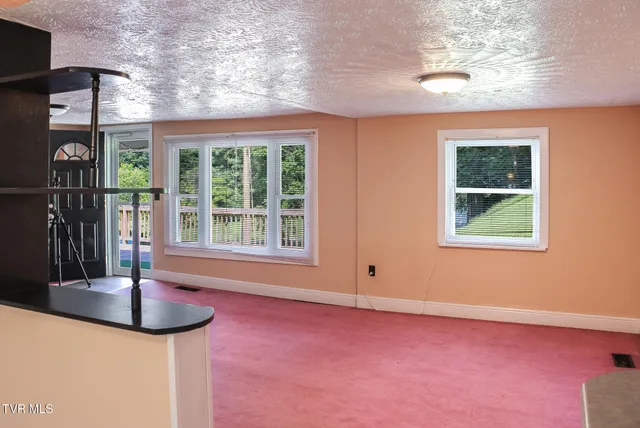 $184,000 | 14439 Holbrook Chapel Road, Coeburn, VA 24230