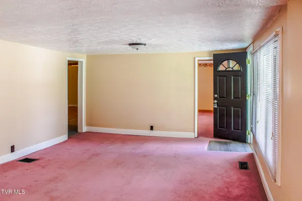 $175,000 | 14439 Holbrook Chapel Road, Coeburn, VA 24230