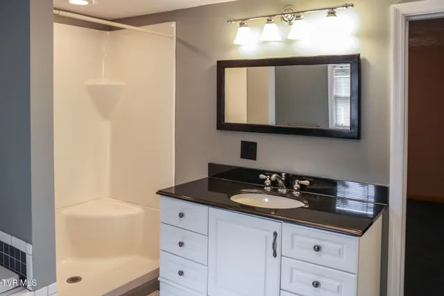 $184,000 | 14439 Holbrook Chapel Road, Coeburn, VA 24230