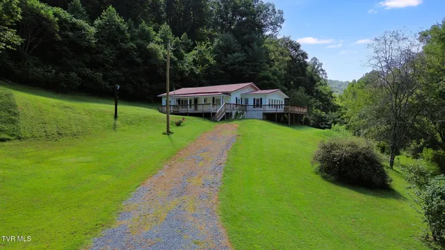 $184,000 | 14439 Holbrook Chapel Road, Coeburn, VA 24230