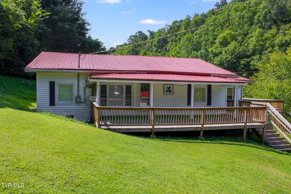 $175,000 | 14439 Holbrook Chapel Road, Coeburn, VA 24230