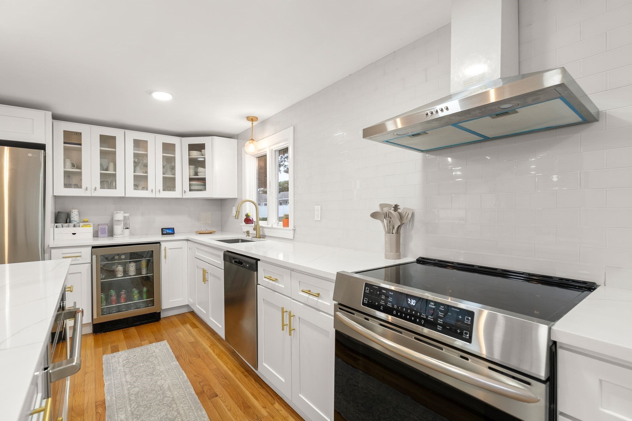 21 Hazelmoor Road Yarmouth, MA 02664 - Photo 7 of 42 Gallery Image 7