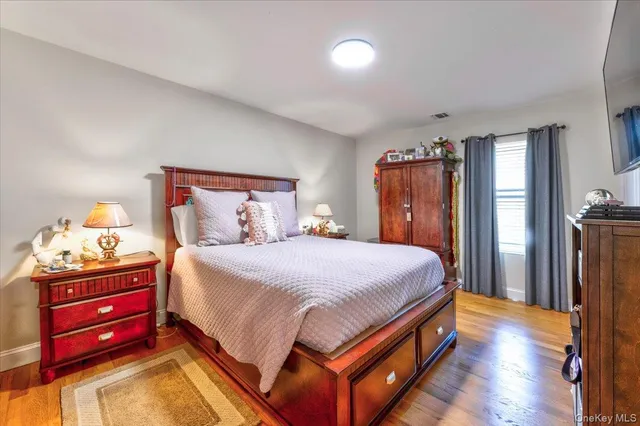 $849,999 | 468 Granny Road, Medford, NY 11763