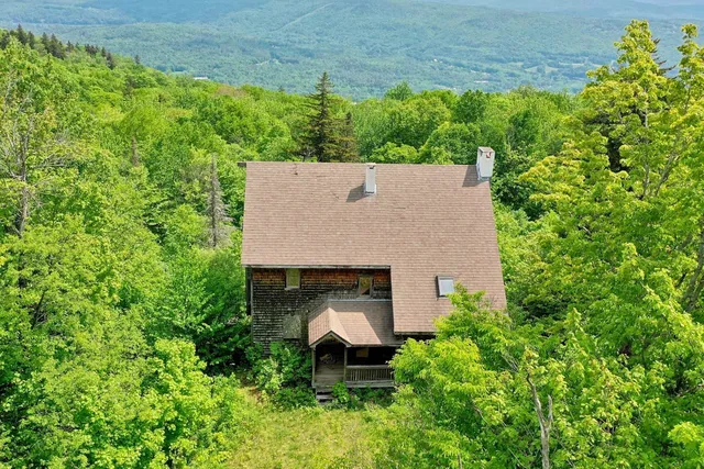 $2,000,000 | 1300 Mountain Road, Ludlow, VT 05149