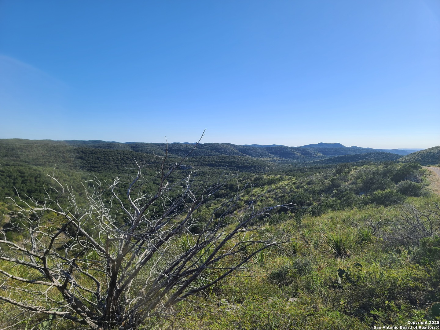 H55 C408 Uvalde, TX 78801 - Photo 6 of 16 a view of a field with an ocean