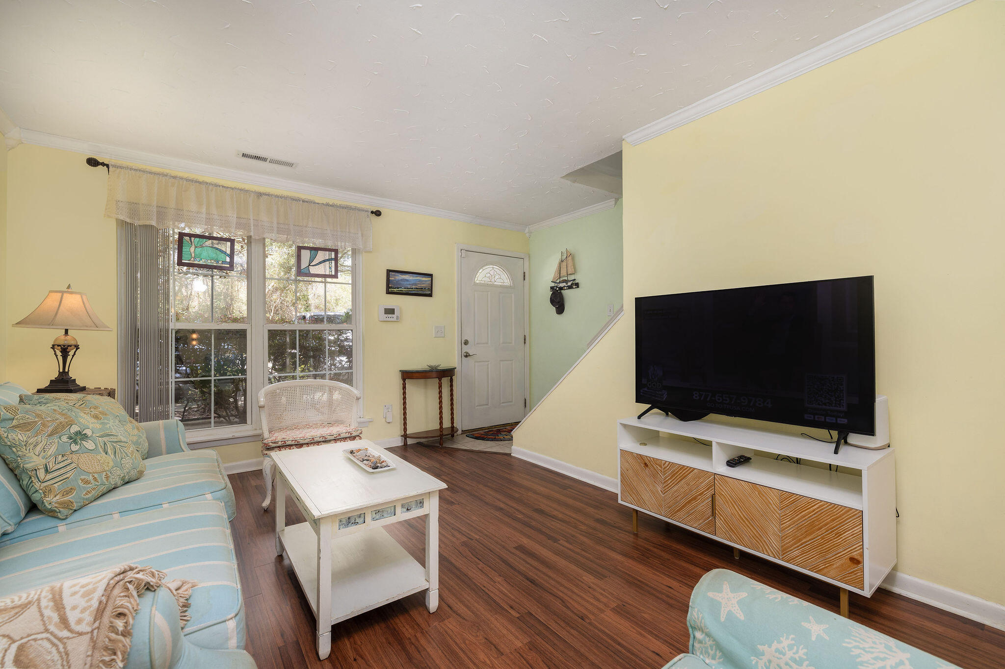 1289 Mathis Ferry Road Mount Pleasant, SC 29464 - Photo 4 of 30 413A9390-Edit