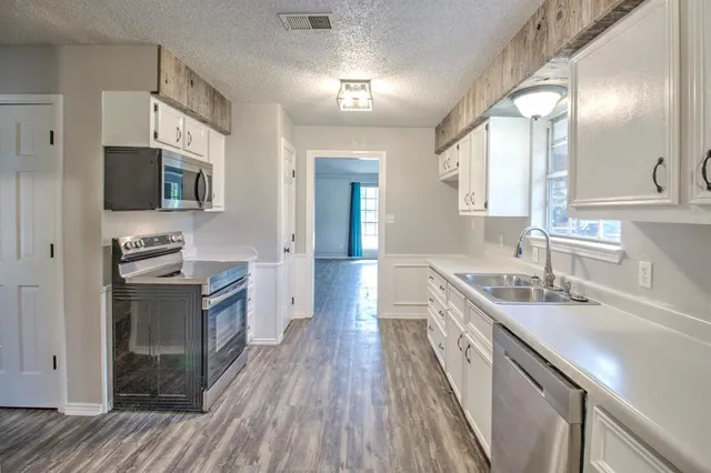 $1,400 | 373 Old Shawnee Trail Drive, Gordonville, TX 76245