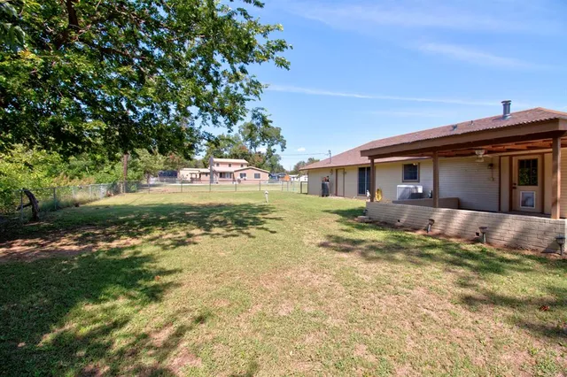 $1,400 | 373 Old Shawnee Trail Drive, Gordonville, TX 76245