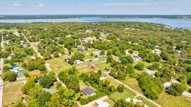 $1,400 | 373 Old Shawnee Trail Drive, Gordonville, TX 76245