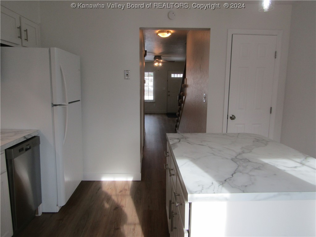 4586 Teays Valley Road, Unit 2 Scott Depot, WV 25560 - Photo 8 of 23 Gallery Image 8