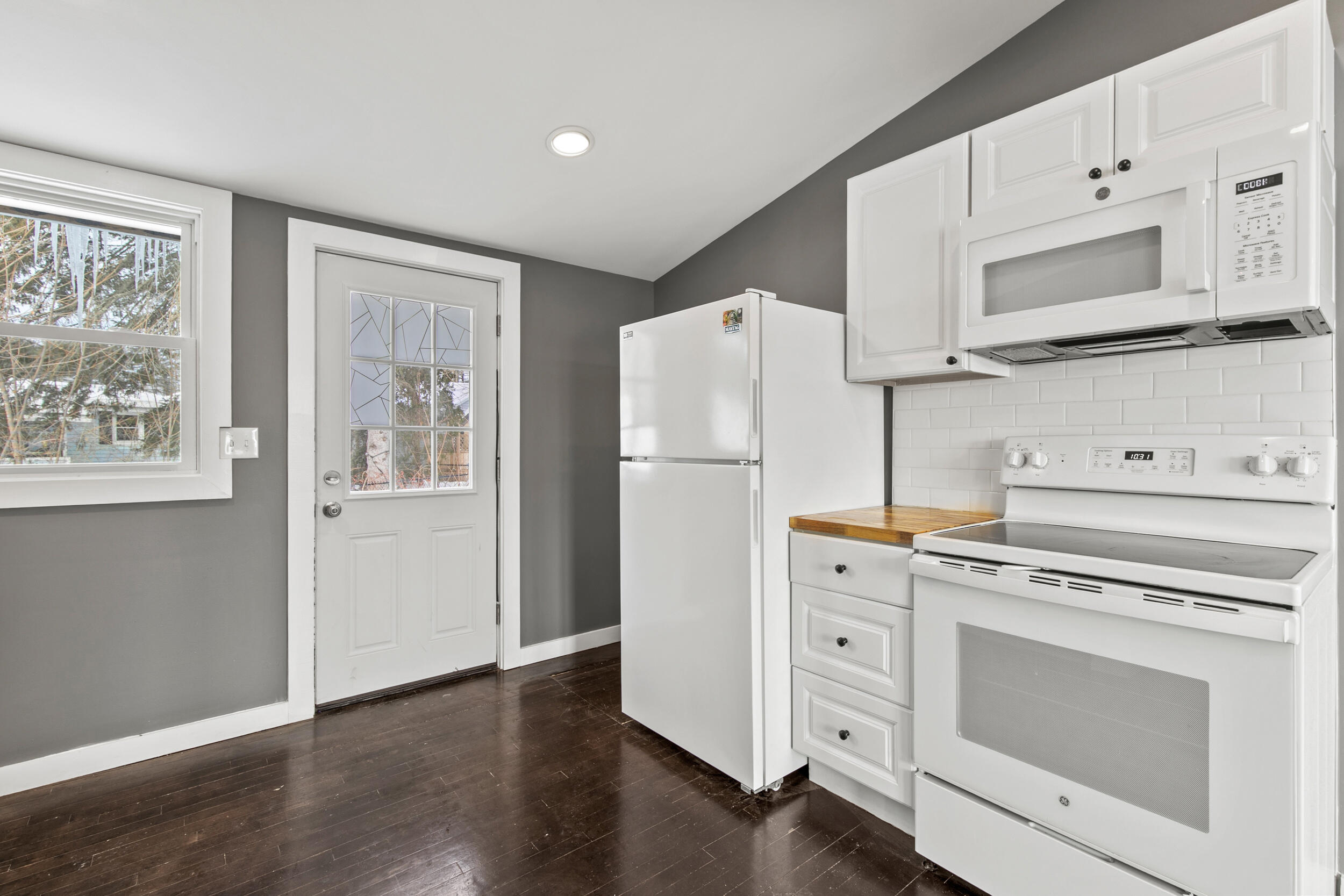 15 Sterling Road Auburn, ME 04210 - Photo 6 of 18 15 sterling rd, auburn05