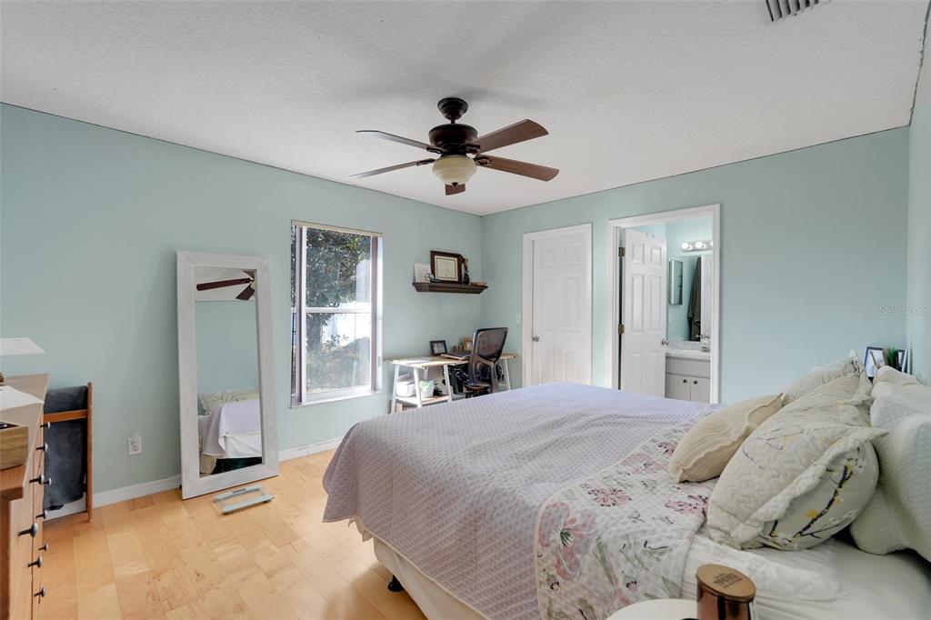 14 Bay Ridge Loop Mascotte, FL 34753 - Photo 20 of 34