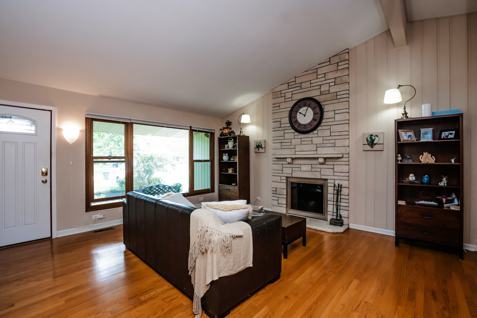 9S771 Brookbank Road Willowbrook, IL 60527 - Photo 7 of 36