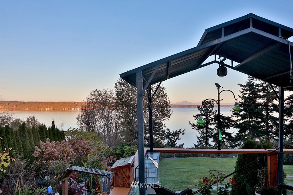 2477 North Bluff Road Greenbank, WA 98253 - Photo 22 of 38 Gallery Image 22