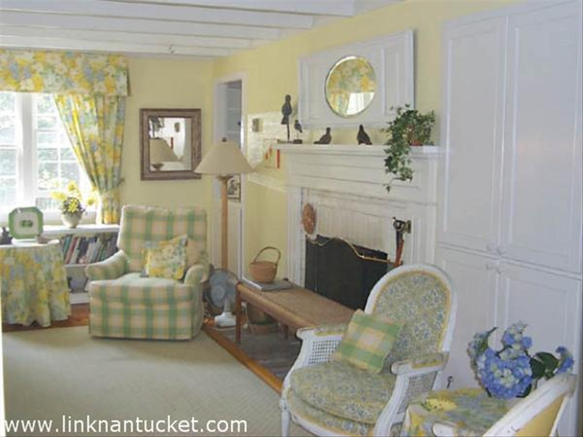 36 Shell Street Nantucket, MA 02554 - Photo 5 of 10 Gallery Image 5