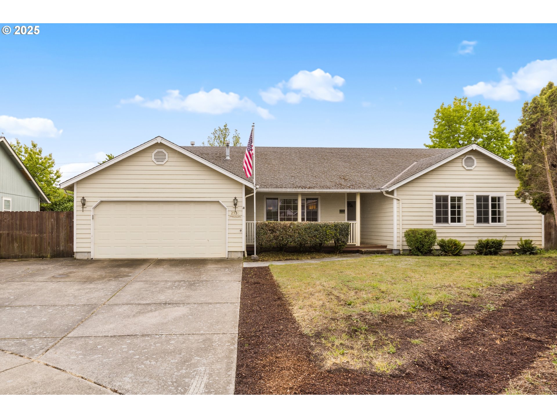 a view of house and outdoor space