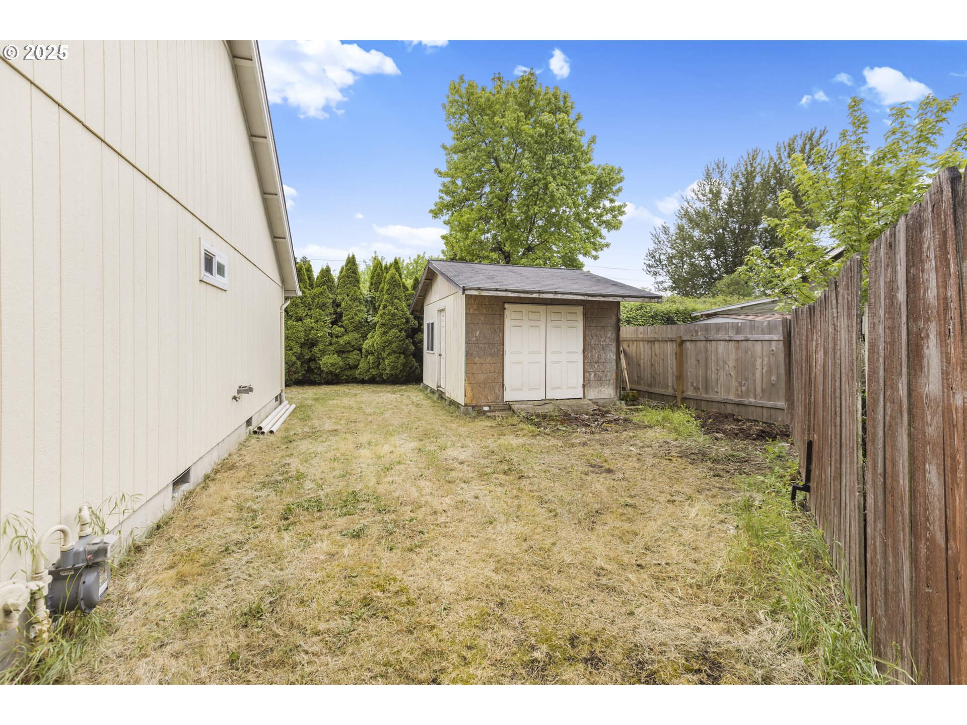 2335 Sony Loop Eugene, OR 97404 - Photo 28 of 30 a view of a house with a yard