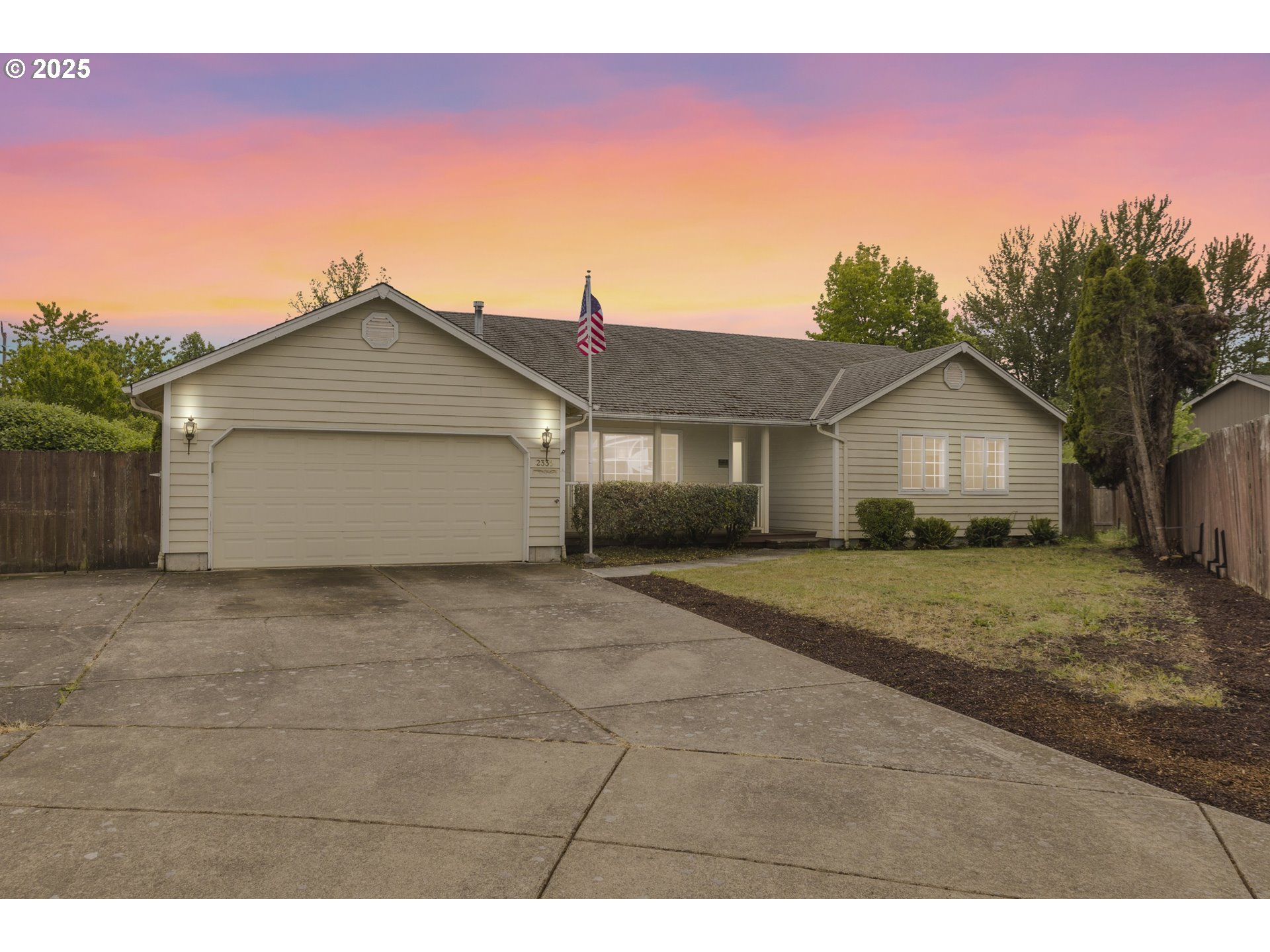 2335 Sony Loop Eugene, OR 97404 - Photo 30 of 30 a view of house with backyard and wooden fence