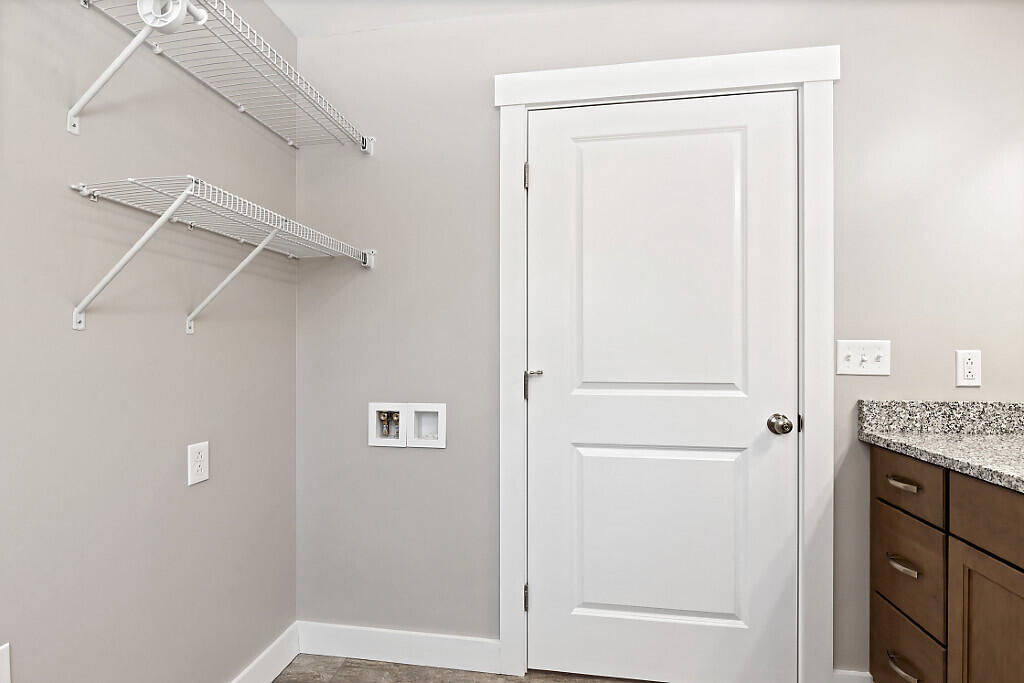 11 Pleasant Hill Road Sidney, ME 04330 - Photo 23 of 73 71_BP5A0972_DxO_mls