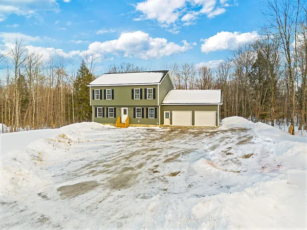$571,000 | 11 Pleasant Hill Road, Sidney, ME 04330