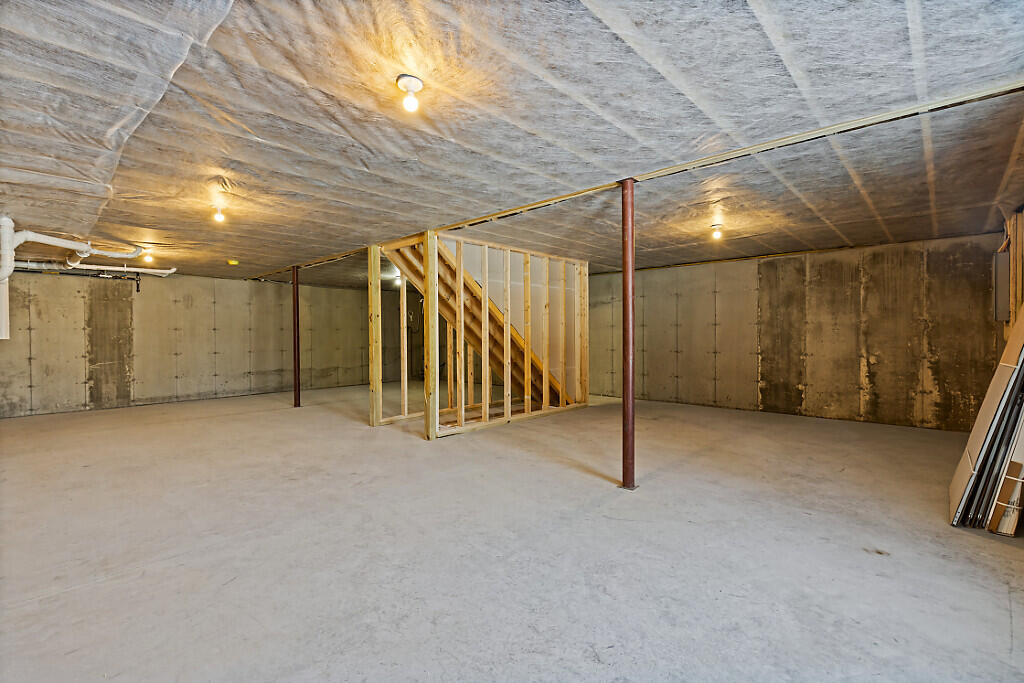 11 Pleasant Hill Road Sidney, ME 04330 - Photo 50 of 73 29_BP5A0846_DxO_mls