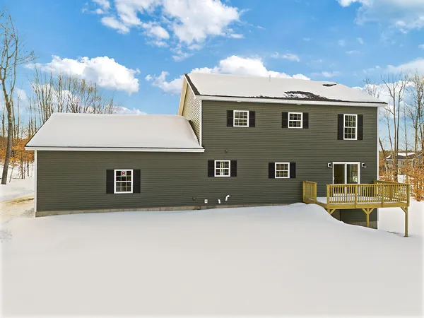 $571,000 | 11 Pleasant Hill Road, Sidney, ME 04330