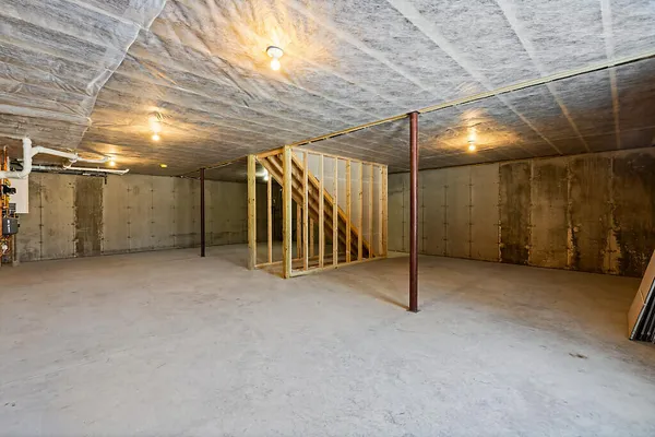 $571,000 | 11 Pleasant Hill Road, Sidney, ME 04330