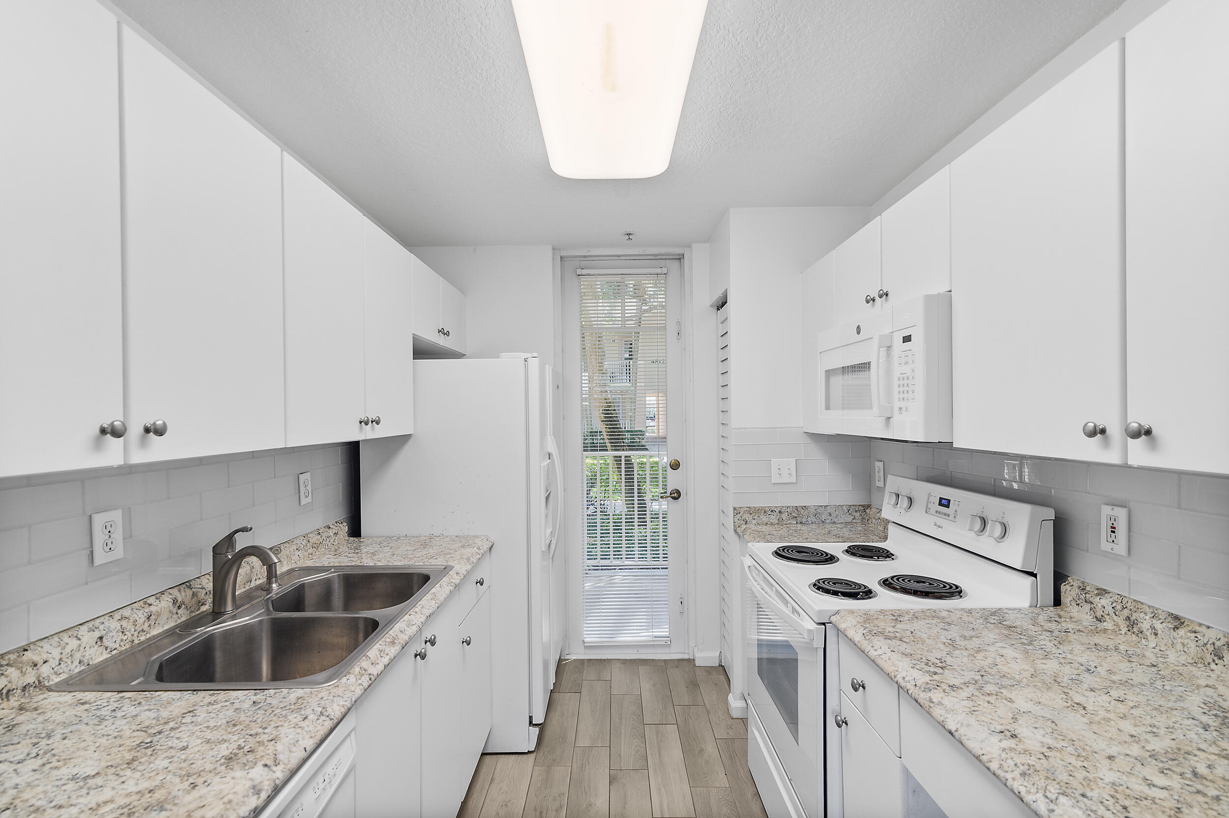 4784 Central Boulevard, Unit 12 Jupiter, FL 33458 - Photo 4 of 23 dsc_5367